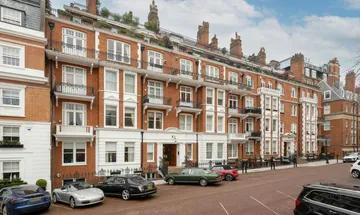 3 bedroom apartment for sale in Rutland Court, London, SW7