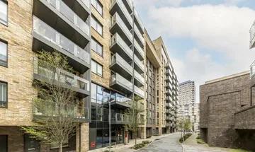 2 bedroom flat for sale in Madeira Street, Canary Wharf, E14