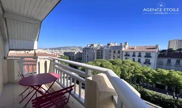 Marseille 8ème Carré d'Or appartement T2 avec balcon