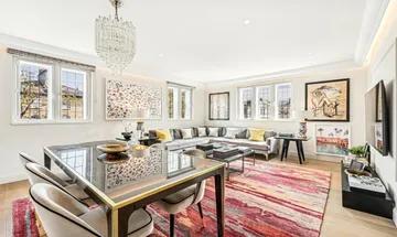 3 bedroom flat for sale in Mallord Street, Chelsea, London, SW3