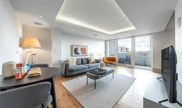 2 bedroom apartment for sale in Searle House, Cecil Grove, St John's Wood, London, NW8