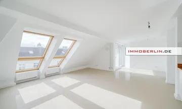IMMOBERLIN.DE - Ersteinzug nach Sanierung! Attraktive Dachgeschosswohnung  mit Sonnenterrasse in angenehmer Lage