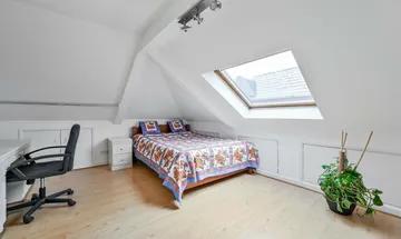 3 bedroom flat for sale in Loampit Hill, Lewisham, London, SE13