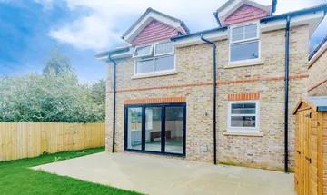 4 bedroom detached house for sale in Cullesden Road, Kenley, CR8