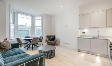 2 bedroom apartment for sale in Gondar Gardens, West Hampstead, NW6