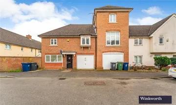2 bedroom end of terrace house for sale in Ross Close, Northolt, Middlesex, UB5