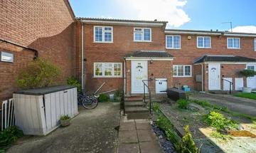 3 bedroom terraced house for sale in Sumerset Close, New Malden, KT3