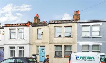 2 bedroom terraced house for sale in Gladwell Road, Bromley, BR1