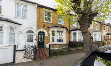 4 bedroom house for sale in Victoria Road, Walthamstow, E17