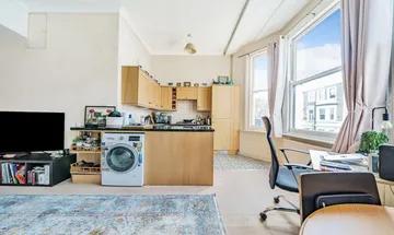 1 bedroom flat for sale in Comeragh Road, Barons Court, London, W14