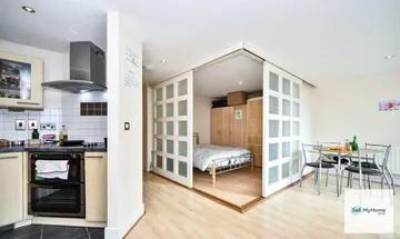 1 bedroom flat for sale in Wards Wharf Approach, London, E16