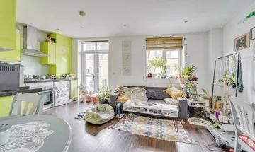 1 bedroom apartment for sale in Coleridge Road, Crouch End N8