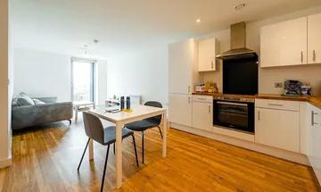 1 bedroom apartment for sale in Media City Tower, Media City, Salford Quays, Salford, M50