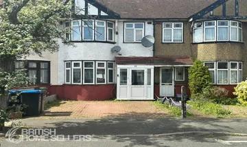 3 bedroom terraced house for sale in Bramcote Avenue, Mitcham, CR4