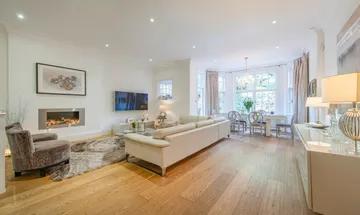 4 bedroom apartment for sale in Bracknell Gardens, NW3