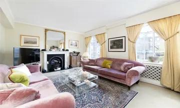 3 bedroom flat for sale in Cheyne Walk, Chelsea, London, SW3