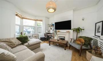 1 bedroom apartment for sale in Fairthorn Road, Charlton, SE7