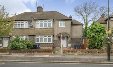 2 bedroom flat for sale in Cannon Hill Lane, Raynes Park, SW20