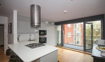 2 bedroom apartment for sale in Rotherhithe Street, London, SE16
