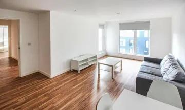 1 bedroom apartment for sale in Completed Manchester Apartment, Salford Quays, M5