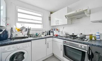 1 bedroom flat for sale in Bow Common Lane, Mile End, London, E3
