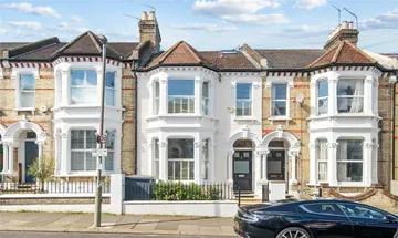 5 bedroom terraced house for sale in Chestnut Grove, SW12