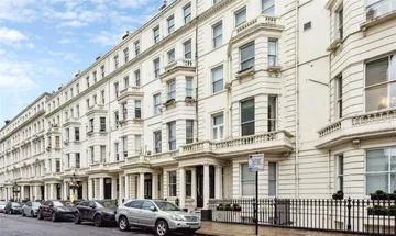 2 bedroom apartment for sale in Stanhope Gardens, London, SW7