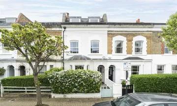 3 bedroom terraced house for sale in Martindale Road, Balham, London, SW12