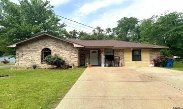 property for sale in 1008 W Pleasant St