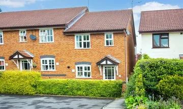 2 bedroom end of terrace house for sale in Wavytree Close, WARWICK, CV34