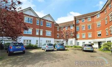 2 bedroom apartment for sale in Bell Chase, Aldershot, Hampshire, GU11