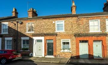 2 bedroom terraced house for sale in Falkland Street, Bishophill, York, YO1