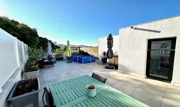 Marseille 9ème A vendre appartement 3 pièces avec toit terra