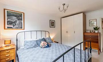 2 bedroom flat for sale in Westwood Hill, London, SE26