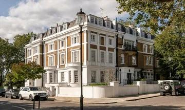 3 bedroom apartment for sale in Lansdowne Road, London, W11