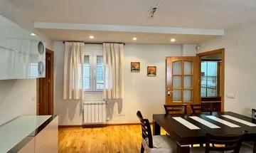 Piso en venta en Numancia de 2 habitaciones con terraza y balcón