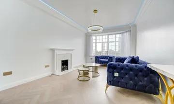 1 bedroom flat for sale in Warwick Gardens, Earls Court, London, W14