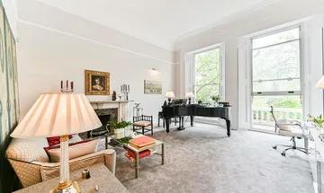 2 bedroom flat for sale in Queens Gate, South Kensington, London, SW7