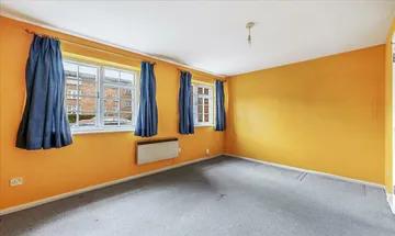 1 bedroom flat for sale in Cromwell Close, Acton, W3