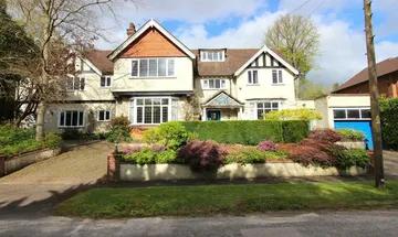 6 bedroom house for sale in Court Hill, Chipstead, CR5