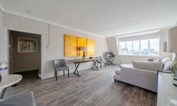 1 bedroom flat for sale in Old Brompton Road, London, SW5