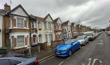 1 bedroom flat for sale in Townsend Road, SOUTHALL, UB1