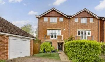 4 bedroom town house for sale in Coopers Rise, High Wycombe, HP13