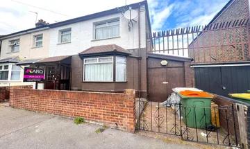 3 bedroom semi-detached house for sale in Kempton Road, East Ham, E6
