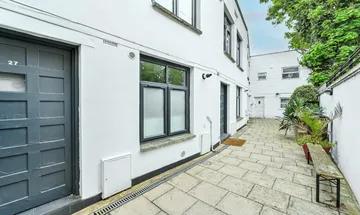 2 bedroom end of terrace house for sale in Rectory Road, Stoke Newington, London, N16