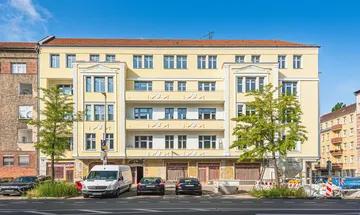 Wohlfühlkiez Charlottenburg: verm. 5-Zi.-Wohnung mit Balkon als Kapitalanlage nahe der Spree