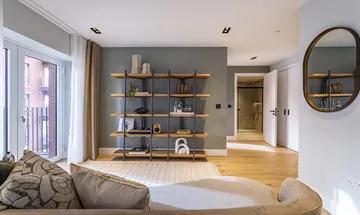 1 bedroom flat for sale in Exchange Gardens, London, SW8