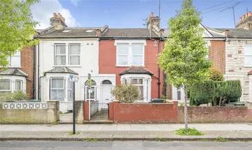 2 bedroom terraced house for sale in Roslyn Road, London, N15