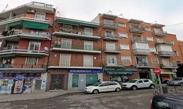 Piso en venta en Moscardó de 3 habitaciones con terraza