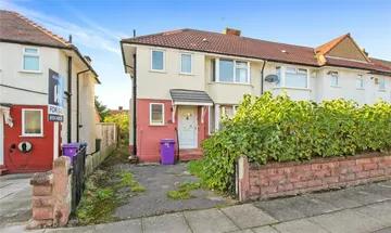3 bedroom end of terrace house for sale in Northmead Road, Liverpool, Merseyside, L19